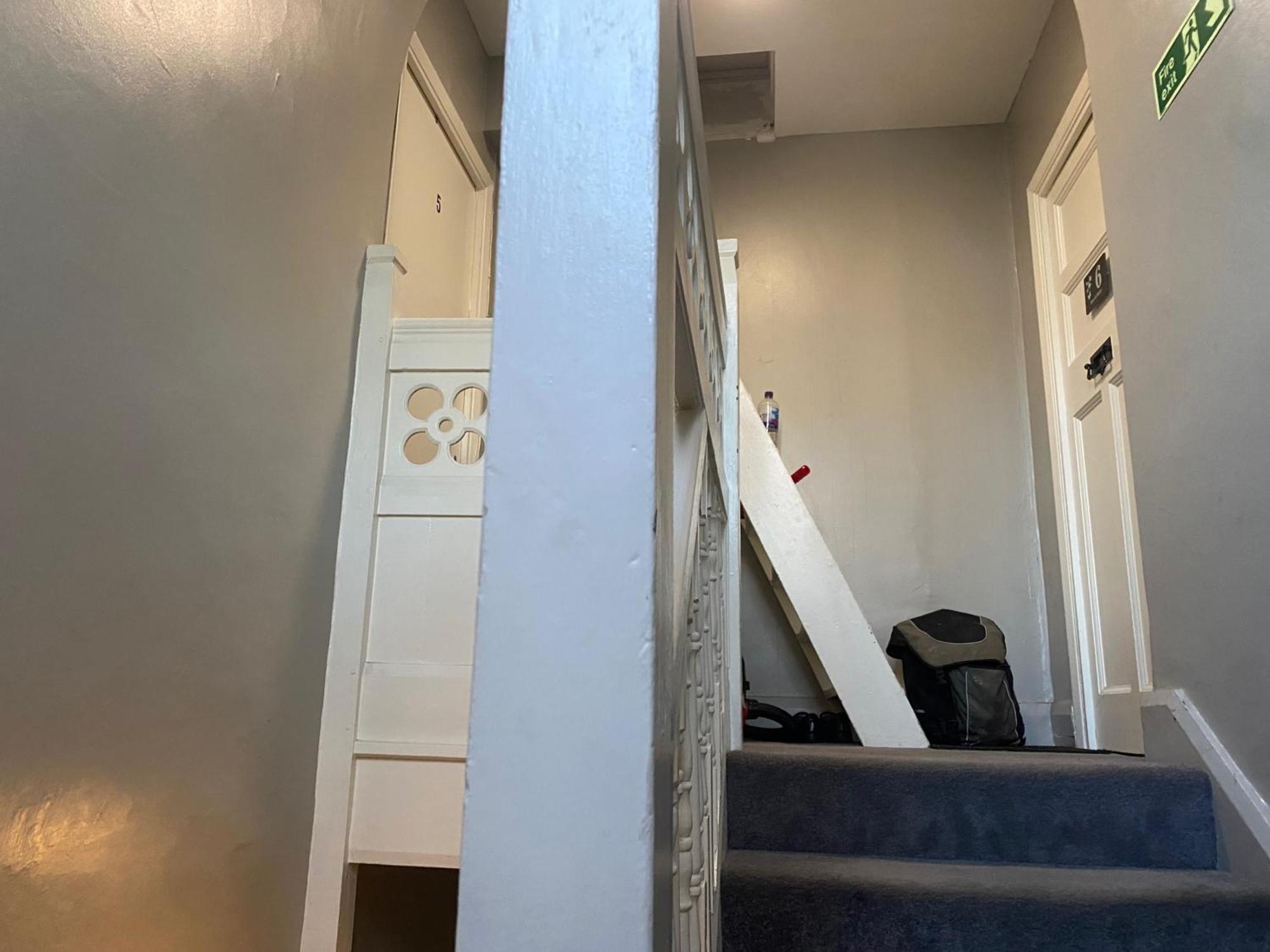 Victorian Building - Sleeps 5 - Pet Friendly Appartement Londen Buitenkant foto