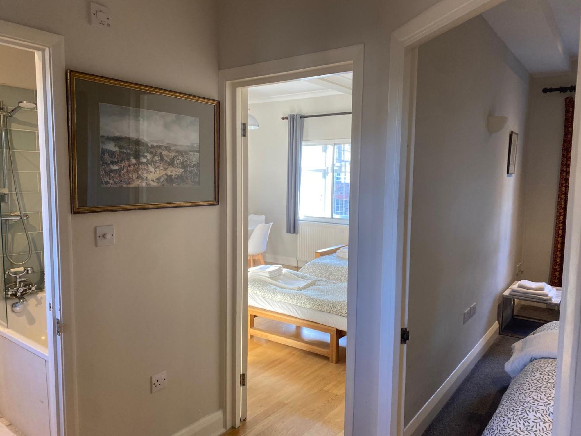 Victorian Building - Sleeps 5 - Pet Friendly Appartement Londen Buitenkant foto
