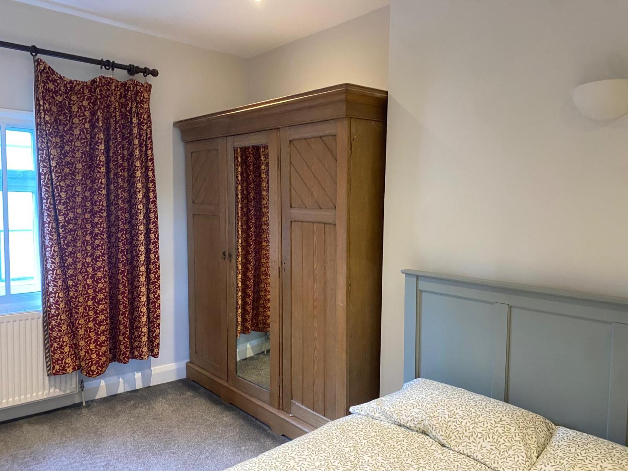 Victorian Building - Sleeps 5 - Pet Friendly Appartement Londen Buitenkant foto